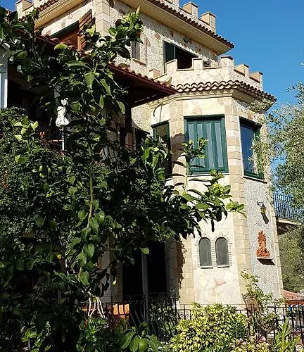 Castello Bellos Tower
